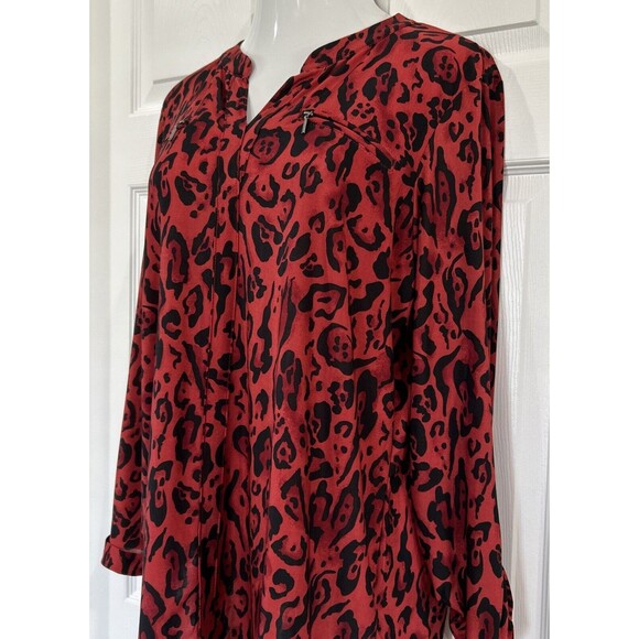 Lily Morgan Plus Size 1X Red Animal Print Tunic Top Stretch Knit - Picture 2 of 12
